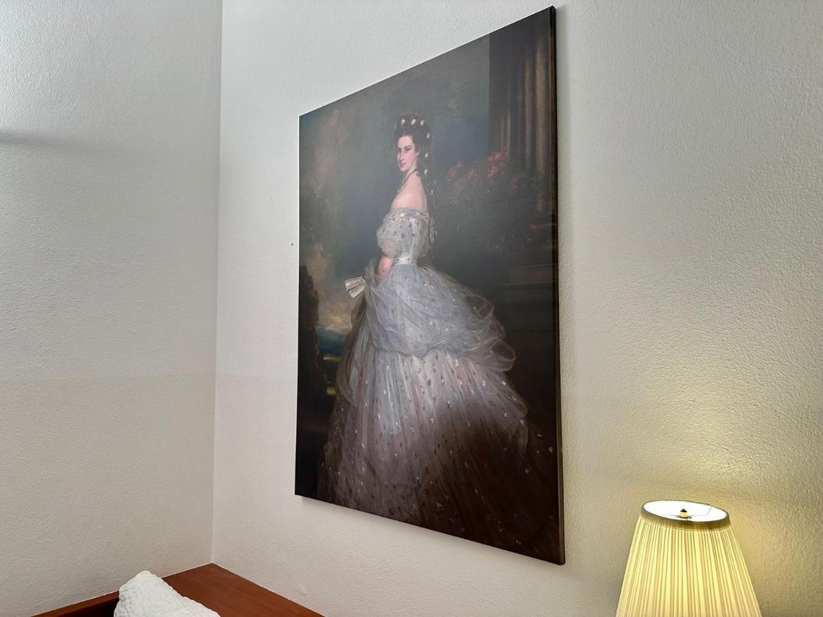 - 30 M² - Next To Augarten Appartement